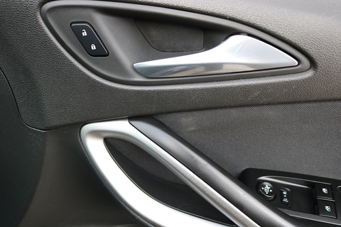 1.6 CDTi BlueInjection Design Hatchback 5dr Diesel Manual Euro 6 (s/s) (136 ps)