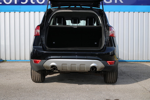Titanium 2.5 4dr Hatchback Manual Petrol
