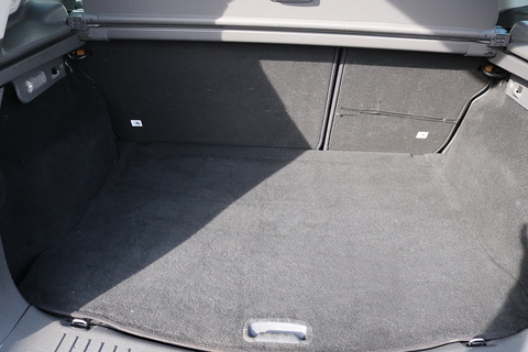 Titanium 2.5 4dr Hatchback Manual Petrol