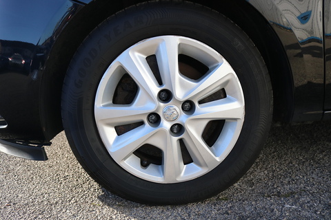 1.3 CDTi ecoFLEX Design Hatchback 5dr Diesel Manual Euro 6 (s/s) (75 ps)