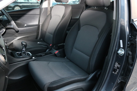 1.6 CRDi Blue Drive SE Hatchback 5dr Diesel Manual Euro 6 (s/s) (110 ps)