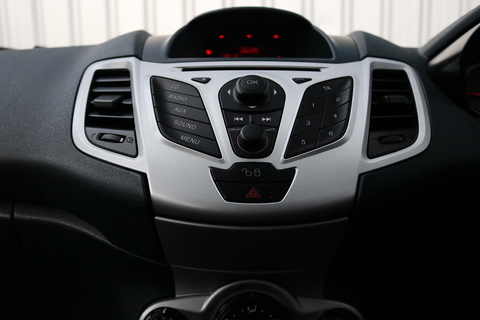 1.4 TDCi DPF Edge Hatchback 5dr Diesel Manual (107 g/km, 69 bhp)