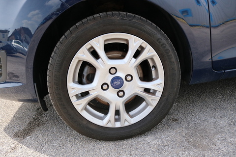 1.5 TDCi Style Hatchback 5dr Diesel Manual Euro 5 (75 ps)