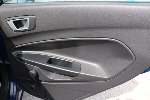 1.5 TDCi Style Hatchback 5dr Diesel Manual Euro 5 (75 ps)