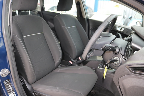 1.5 TDCi Style Hatchback 5dr Diesel Manual Euro 5 (75 ps)