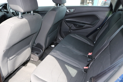 1.5 TDCi Style Hatchback 5dr Diesel Manual Euro 5 (75 ps)