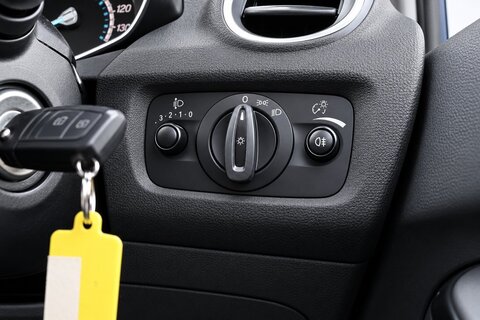 1.5 TDCi Style Hatchback 5dr Diesel Manual Euro 5 (75 ps)