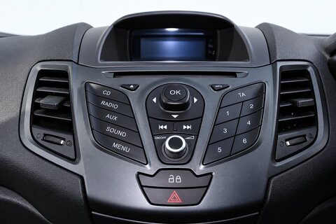 1.5 TDCi Style Hatchback 5dr Diesel Manual Euro 5 (75 ps)