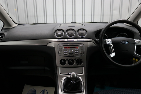 2.0 TDCi Edge MPV 5dr Diesel Manual (165 g/km, 138 bhp)