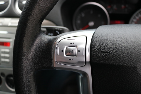 2.0 TDCi Edge MPV 5dr Diesel Manual (165 g/km, 138 bhp)