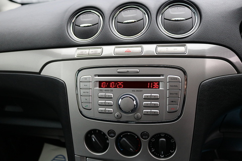 2.0 TDCi Edge MPV 5dr Diesel Manual (165 g/km, 138 bhp)