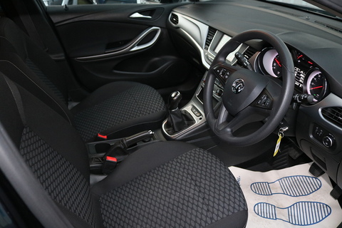 1.6 CDTi BlueInjection Design Sports Tourer 5dr Diesel Manual Euro 6 (s/s) (136 ps)