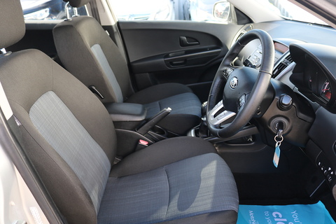 1.6 CRDi EcoDynamics 2 Sports Wagon 5dr Diesel Manual Euro 5 (s/s) (89 bhp)