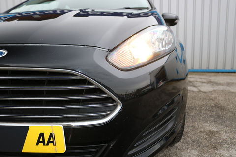 1.5 TDCi Style Hatchback 5dr Diesel Manual Euro 5 (75 ps)