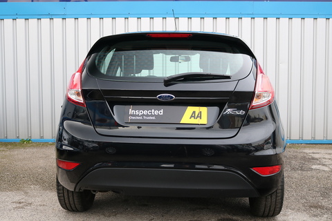 1.5 TDCi Style Hatchback 5dr Diesel Manual Euro 5 (75 ps)