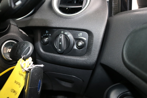 1.5 TDCi Style Hatchback 5dr Diesel Manual Euro 5 (75 ps)