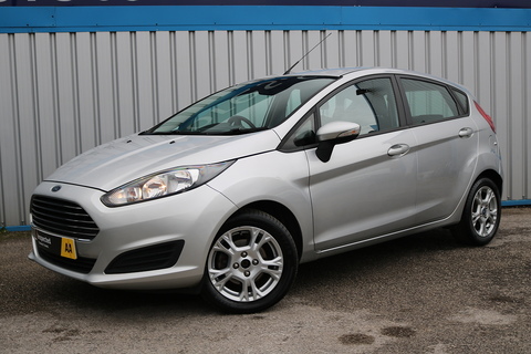1.5 TDCi Style Hatchback 5dr Diesel Manual Euro 5 (75 ps)