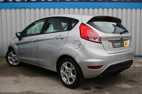 1.5 TDCi Style Hatchback 5dr Diesel Manual Euro 5 (75 ps)