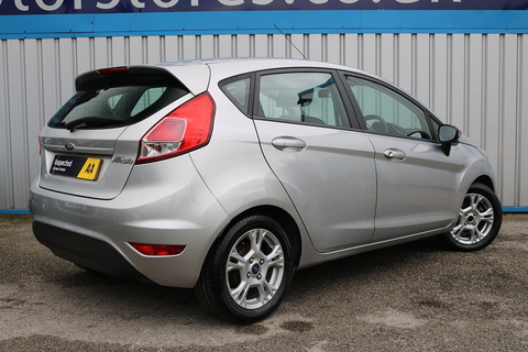 1.5 TDCi Style Hatchback 5dr Diesel Manual Euro 5 (75 ps)