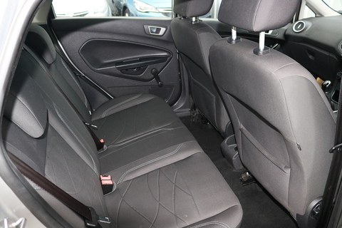 1.5 TDCi Style Hatchback 5dr Diesel Manual Euro 5 (75 ps)