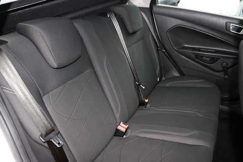 1.5 TDCi Style Hatchback 5dr Diesel Manual Euro 5 (75 ps)