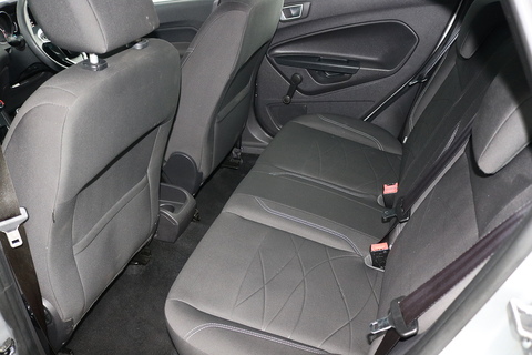 1.5 TDCi Style Hatchback 5dr Diesel Manual Euro 5 (75 ps)