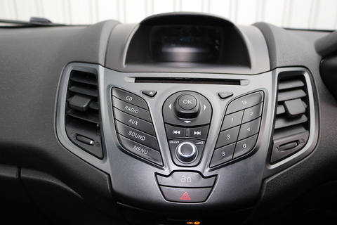 1.5 TDCi Style Hatchback 5dr Diesel Manual Euro 5 (75 ps)