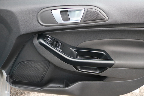 1.5 TDCi Style Hatchback 5dr Diesel Manual Euro 5 (75 ps)