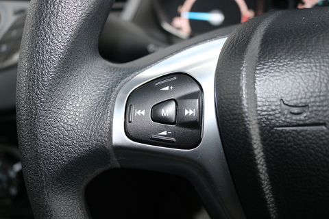 1.5 TDCi Style Hatchback 5dr Diesel Manual Euro 5 (75 ps)