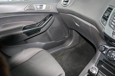 1.5 TDCi Style Hatchback 5dr Diesel Manual Euro 5 (75 ps)