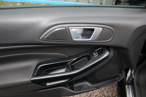 1.5 TDCi Style Hatchback 5dr Diesel Manual Euro 5 (75 ps)