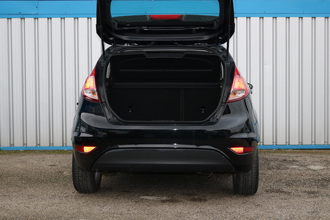 1.5 TDCi Style Hatchback 5dr Diesel Manual Euro 5 (75 ps)