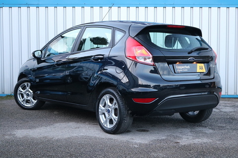 1.5 TDCi Style Hatchback 5dr Diesel Manual Euro 5 (75 ps)