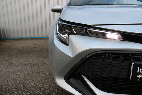 1.8 VVT-h Icon Tech Touring Sports 5dr Petrol Hybrid CVT Euro 6 (s/s) (122 ps)