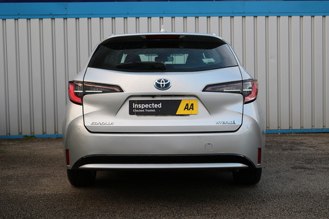 1.8 VVT-h Icon Tech Touring Sports 5dr Petrol Hybrid CVT Euro 6 (s/s) (122 ps)