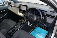 Toyota Corolla VVT-h Icon Tech