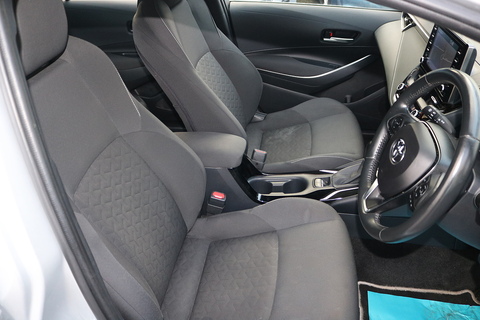 1.8 VVT-h Icon Tech Touring Sports 5dr Petrol Hybrid CVT Euro 6 (s/s) (122 ps)