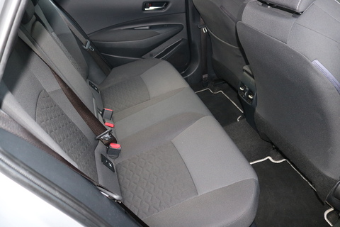 1.8 VVT-h Icon Tech Touring Sports 5dr Petrol Hybrid CVT Euro 6 (s/s) (122 ps)