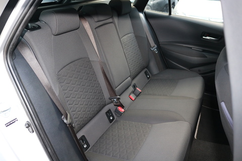 1.8 VVT-h Icon Tech Touring Sports 5dr Petrol Hybrid CVT Euro 6 (s/s) (122 ps)