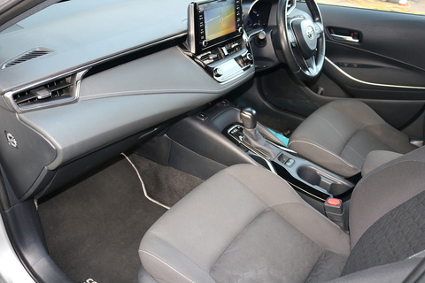 1.8 VVT-h Icon Tech Touring Sports 5dr Petrol Hybrid CVT Euro 6 (s/s) (122 ps)