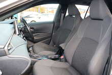 Toyota Corolla VVT-h Icon Tech