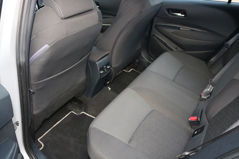 1.8 VVT-h Icon Tech Touring Sports 5dr Petrol Hybrid CVT Euro 6 (s/s) (122 ps)