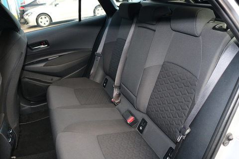 1.8 VVT-h Icon Tech Touring Sports 5dr Petrol Hybrid CVT Euro 6 (s/s) (122 ps)