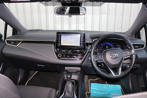 1.8 VVT-h Icon Tech Touring Sports 5dr Petrol Hybrid CVT Euro 6 (s/s) (122 ps)