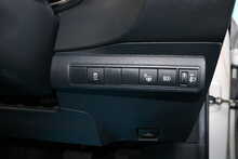 Toyota Corolla VVT-h Icon Tech