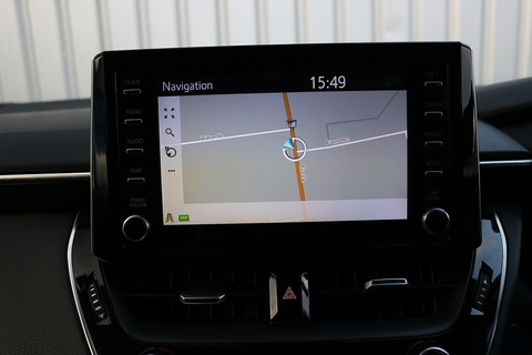 1.8 VVT-h Icon Tech Touring Sports 5dr Petrol Hybrid CVT Euro 6 (s/s) (122 ps)