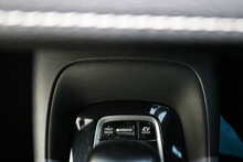 Toyota Corolla VVT-h Icon Tech