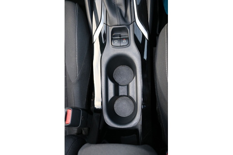 1.8 VVT-h Icon Tech Touring Sports 5dr Petrol Hybrid CVT Euro 6 (s/s) (122 ps)