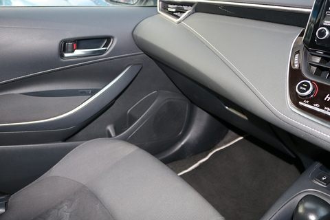 1.8 VVT-h Icon Tech Touring Sports 5dr Petrol Hybrid CVT Euro 6 (s/s) (122 ps)