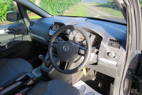 1.7 CDTi ecoFLEX Exclusiv MPV 5dr Diesel Manual Euro 5 (SNav) (110 ps)